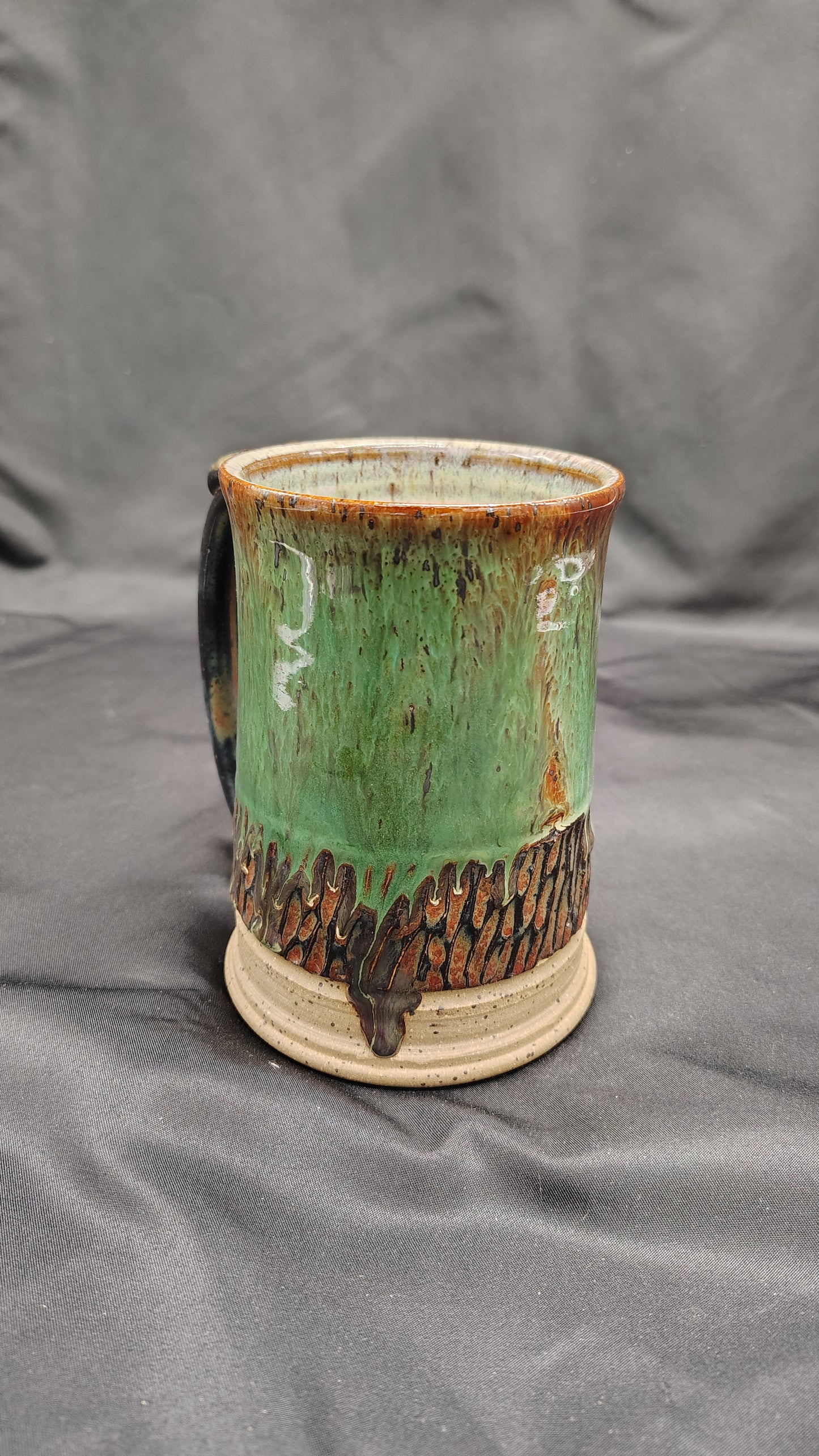 Green/Brown bark
