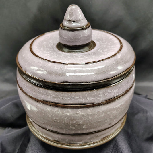 Crackled jar