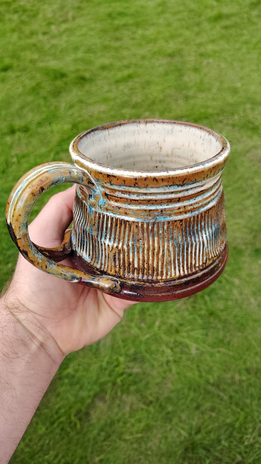 Ruffled Mug