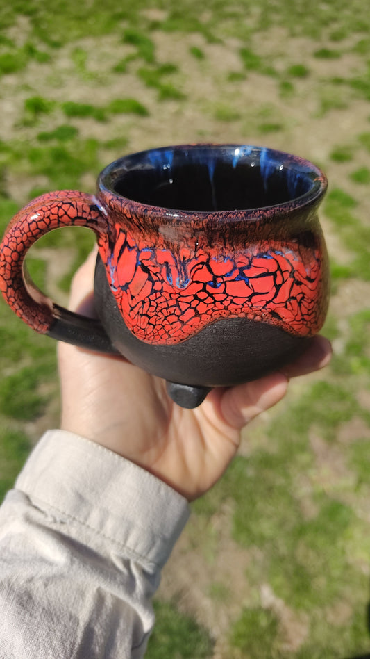 Red crack Cauldron mug