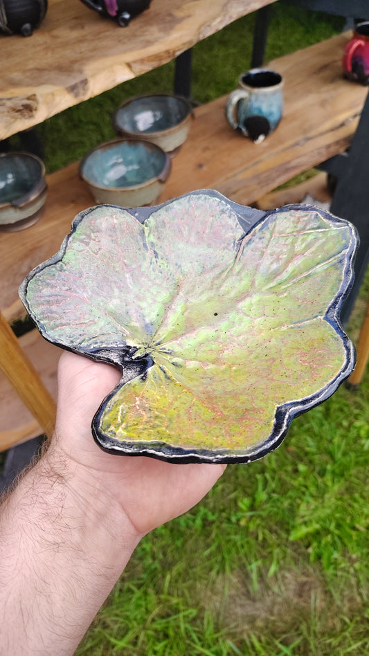 Small leaf platter